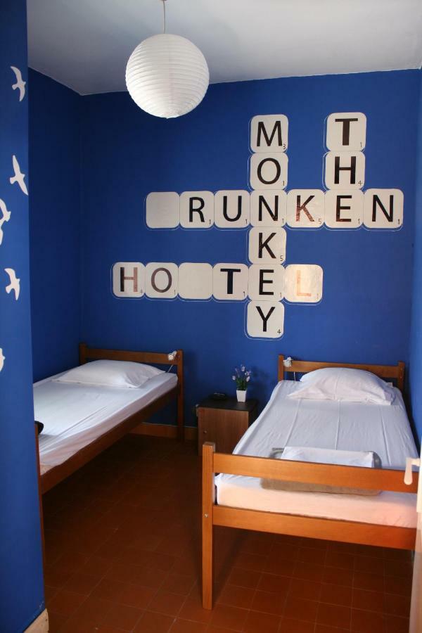 The Mellow Monkey Hostel Задар Экстерьер фото