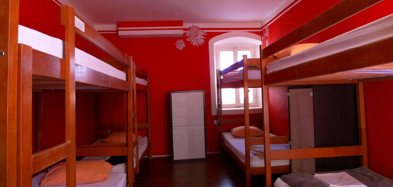 The Mellow Monkey Hostel Задар Экстерьер фото